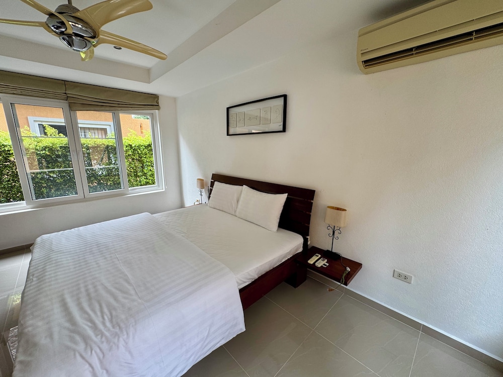 Siam Royal View Beachfront Villa by PSR