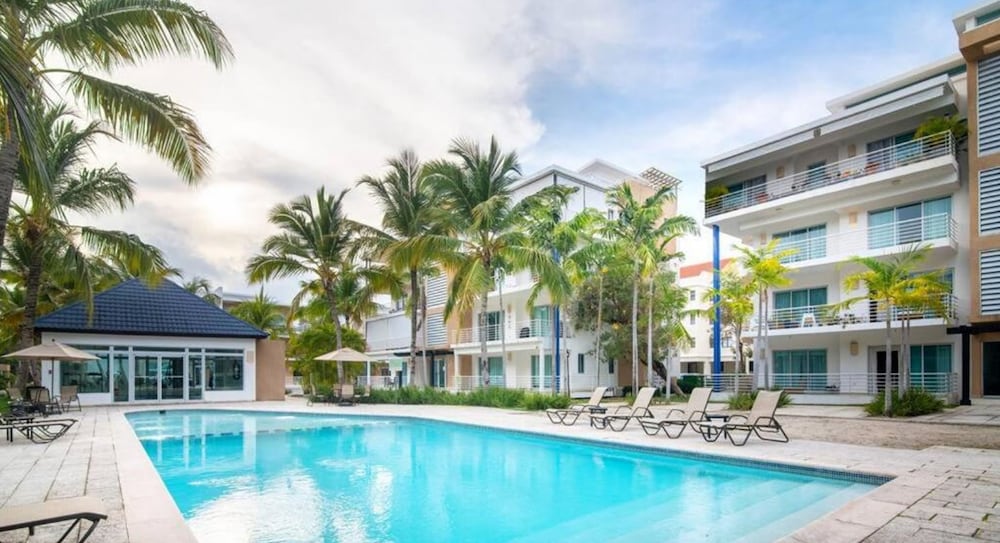 Hotel Lumina at Jardines Punta Cana - Image 1