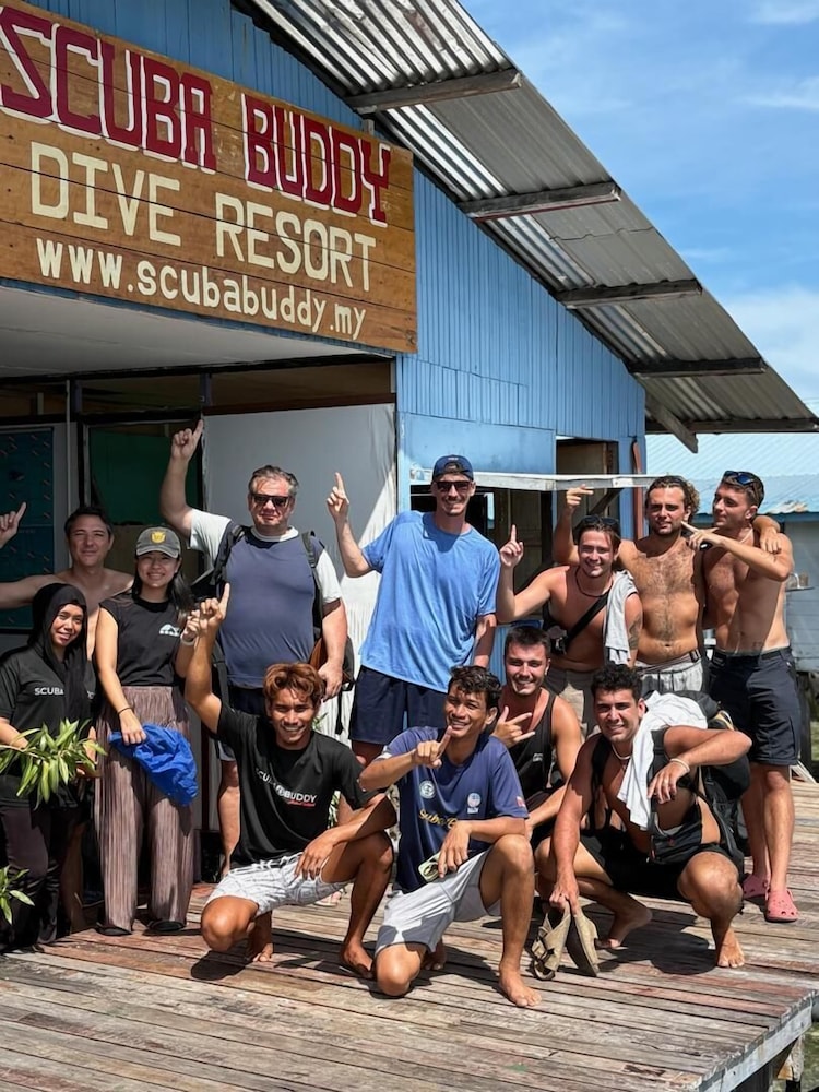 Scuba Buddy Mabul