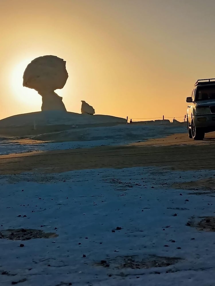 White Desert Camp Safari