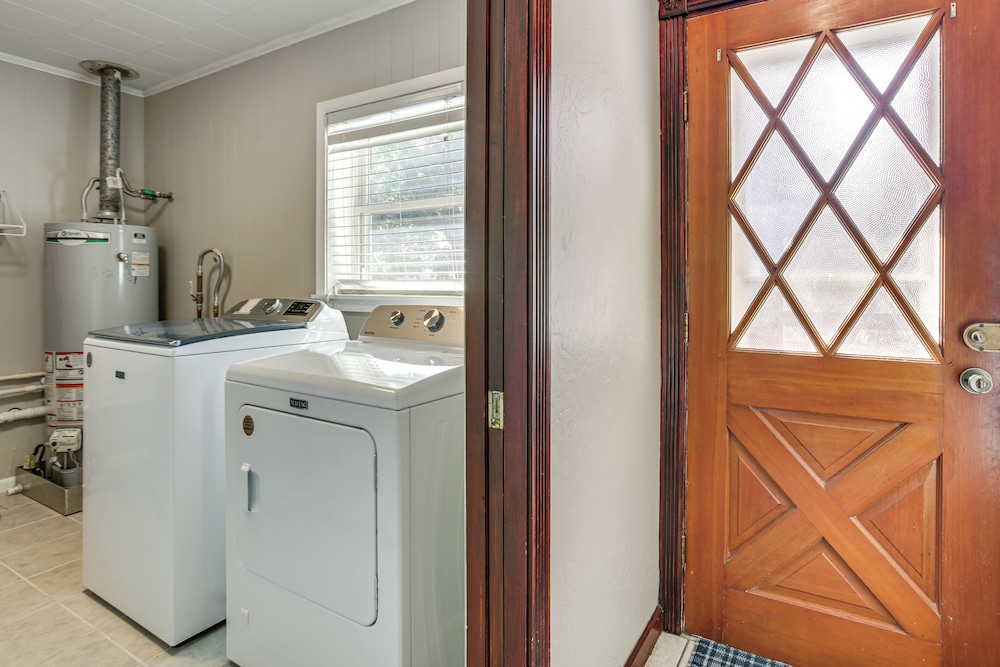 Fish & Explore: Serene Home on Bayou Petit Caillou