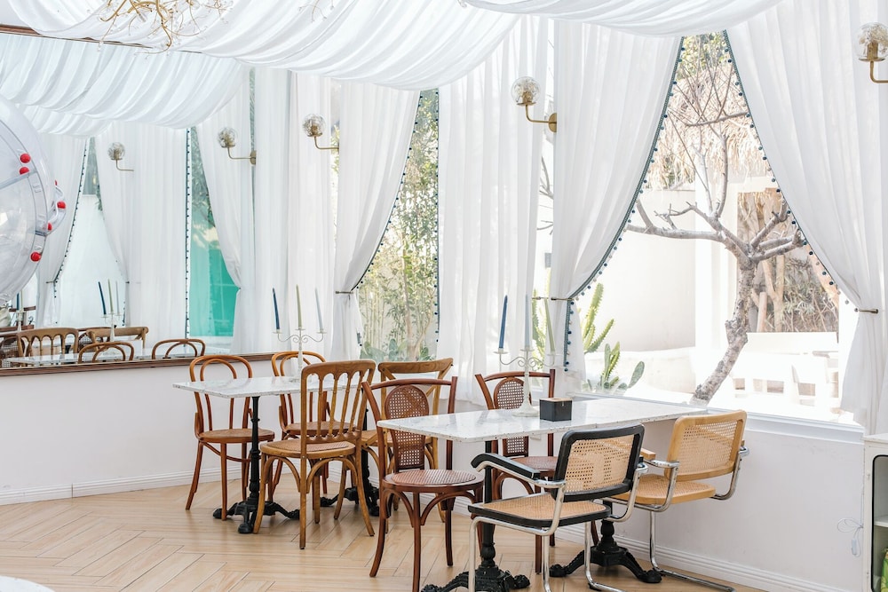 Shanghai Ruochu Designer Guesthouse-Near Shanghai Pudong Airport & Disneyland