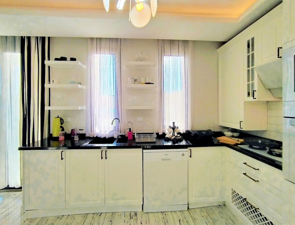 3 Br Apertment in Aksu