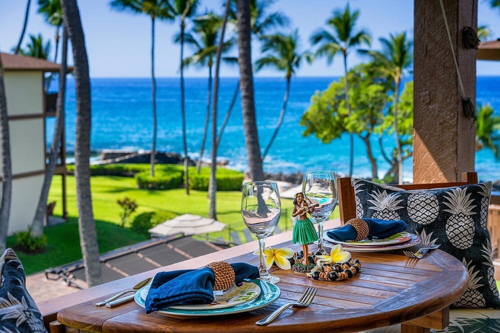 Fully Air-conditioned - Ocean View - Beautifully Renovated- Vrkcv