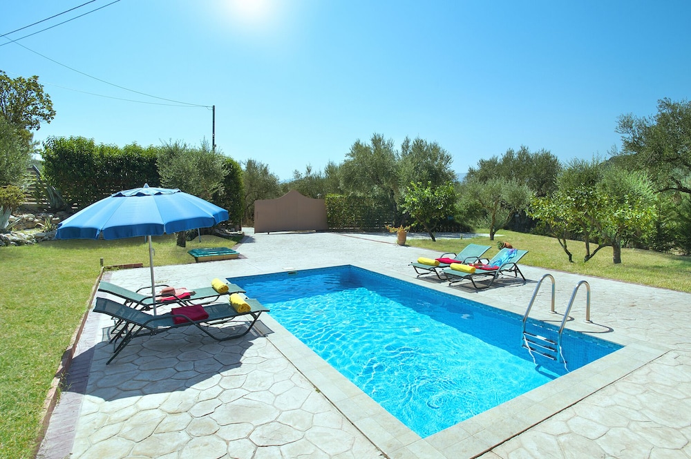 Zante Luxurious Villa-Private Heated Pool & Big Garden view 5