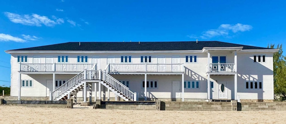 Legacy Beach Suites