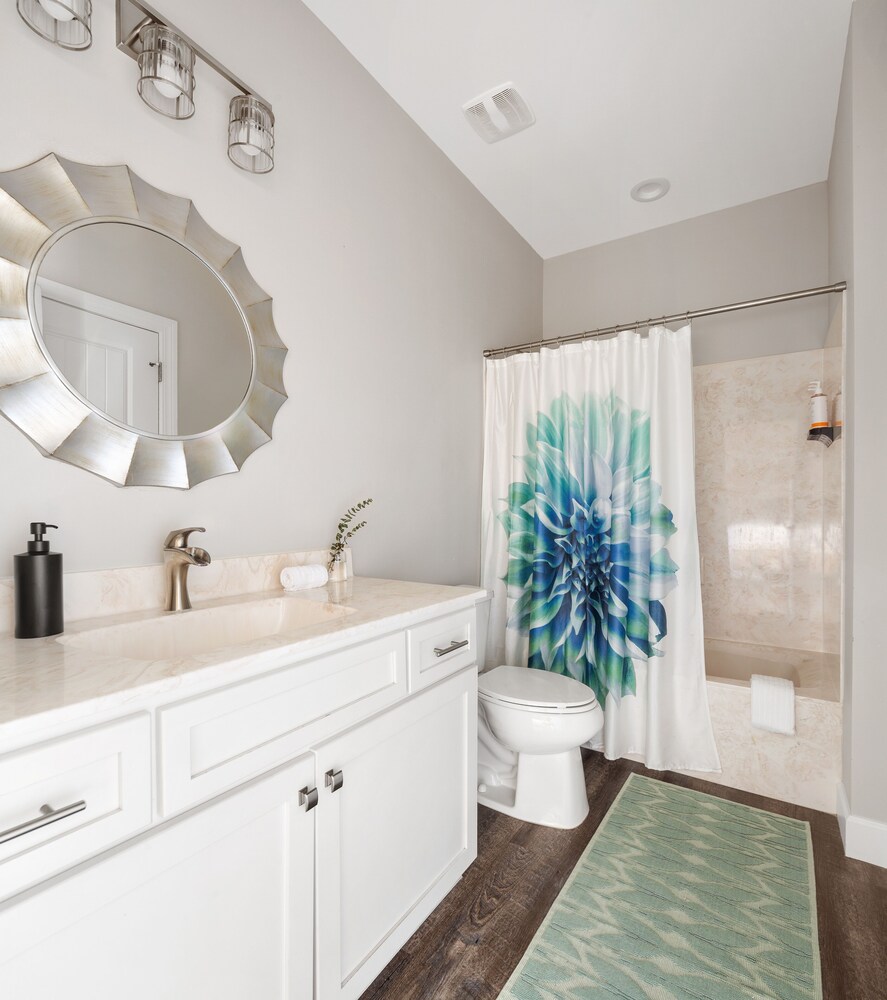 Luxury Living Miramar Dream House Retreat 5 Bedroom Home
