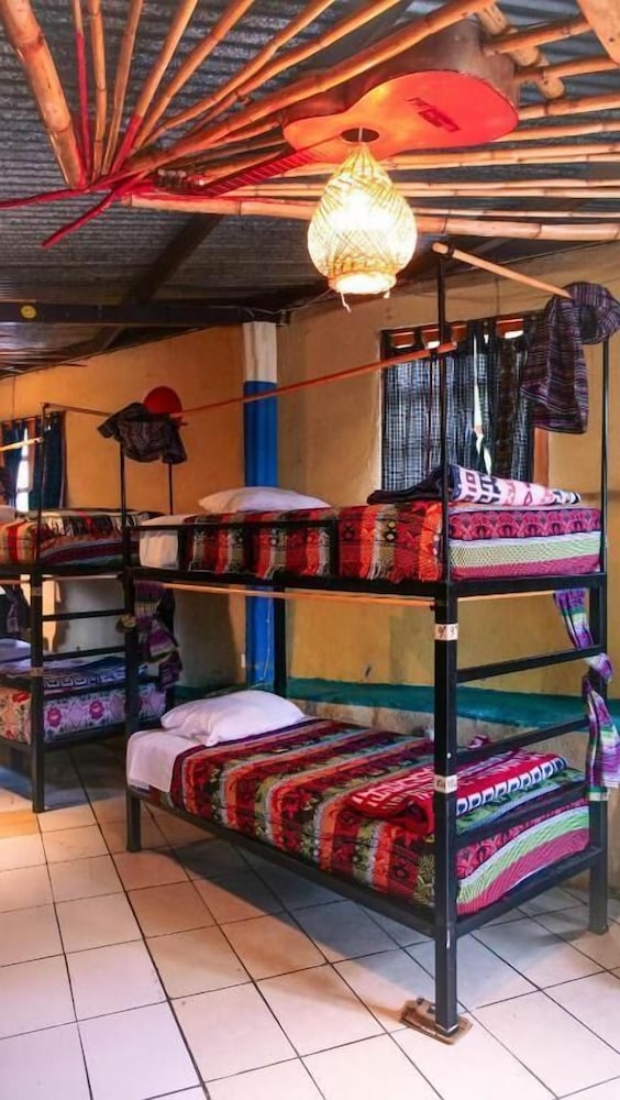 Ati Hostel & Beach Club