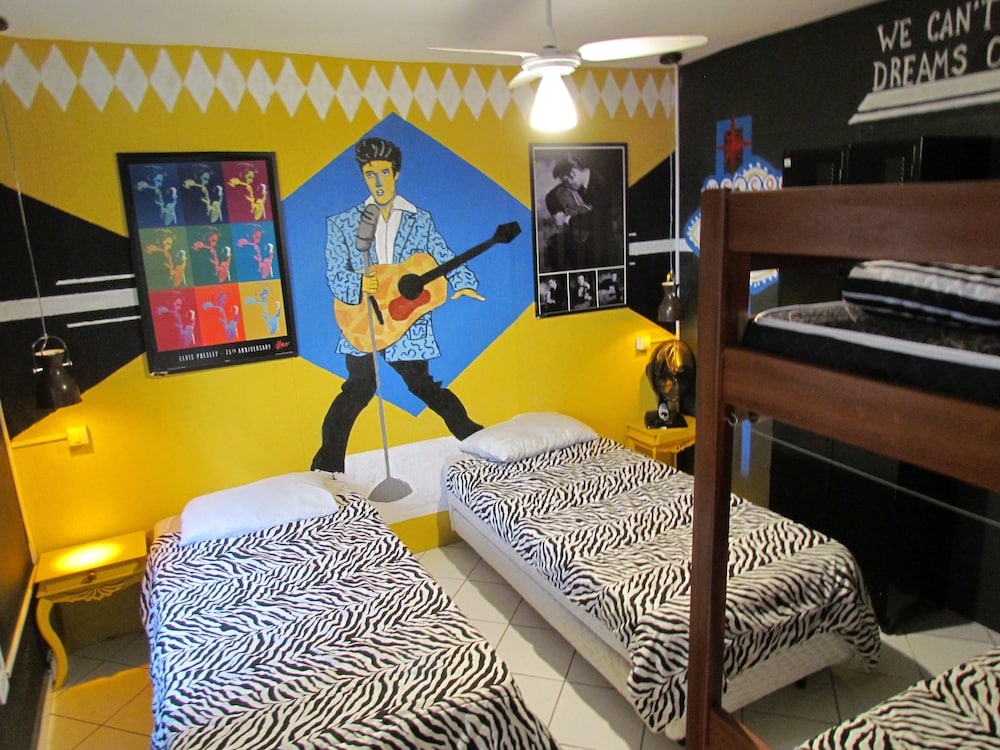 Vila Rock Hostel