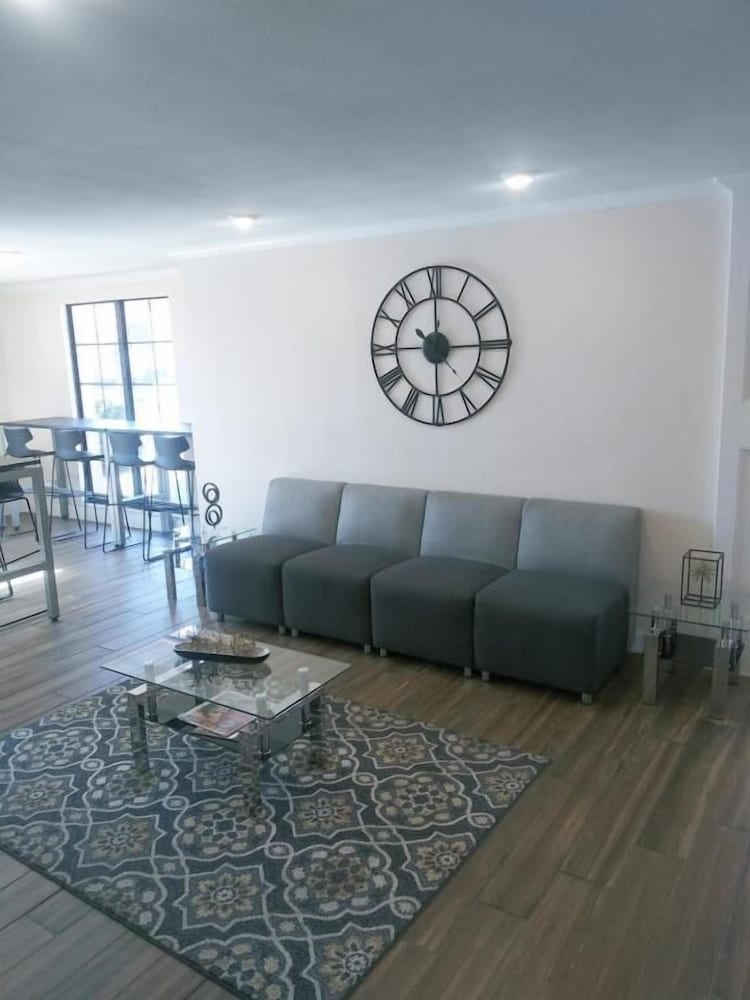 Horizon Inn & Suites