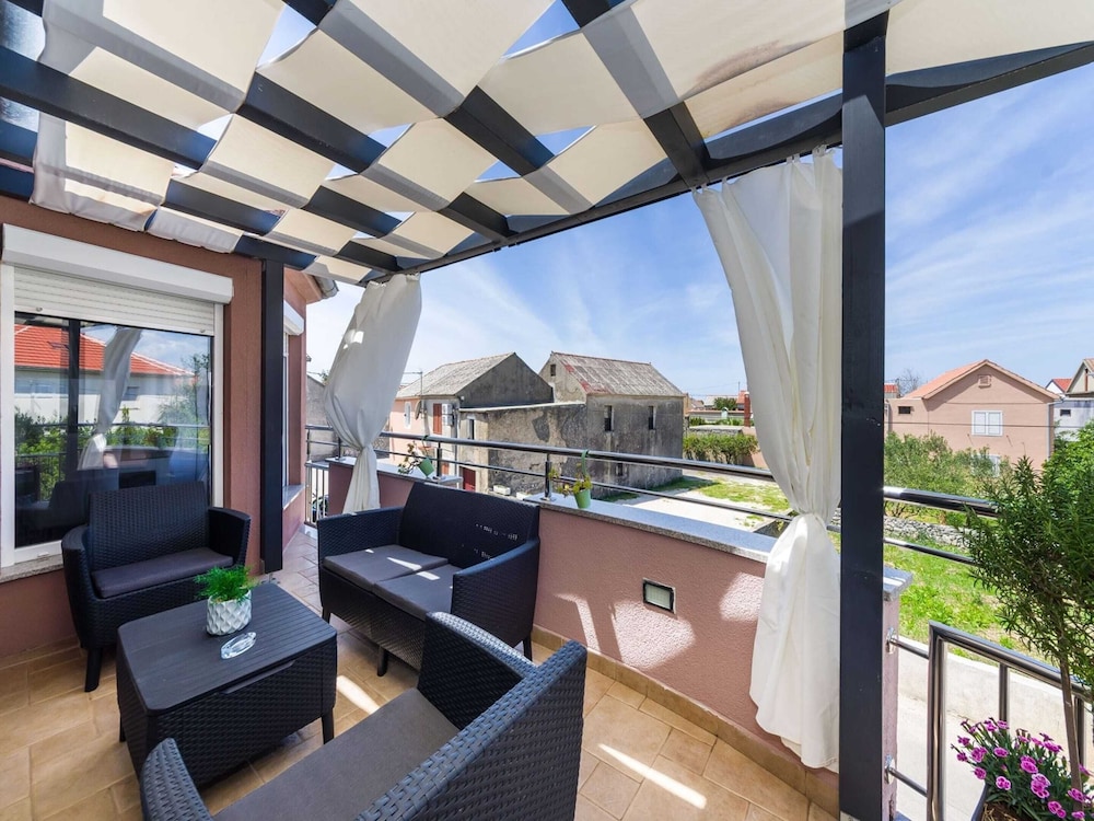 Luxurious Villa in Dalmatia Near Sea view 4