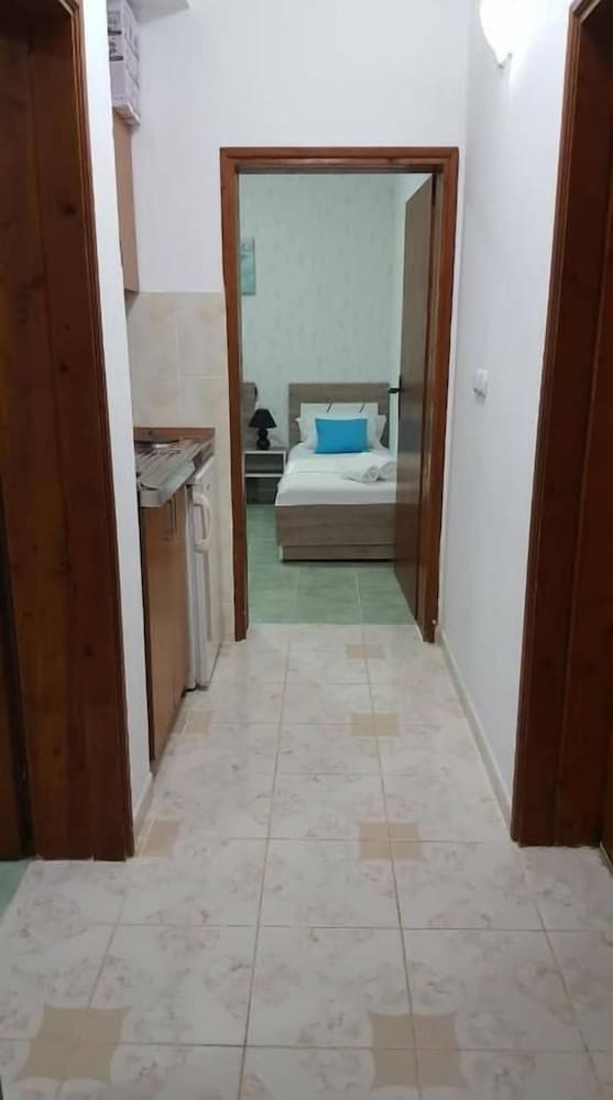Apartments Cota