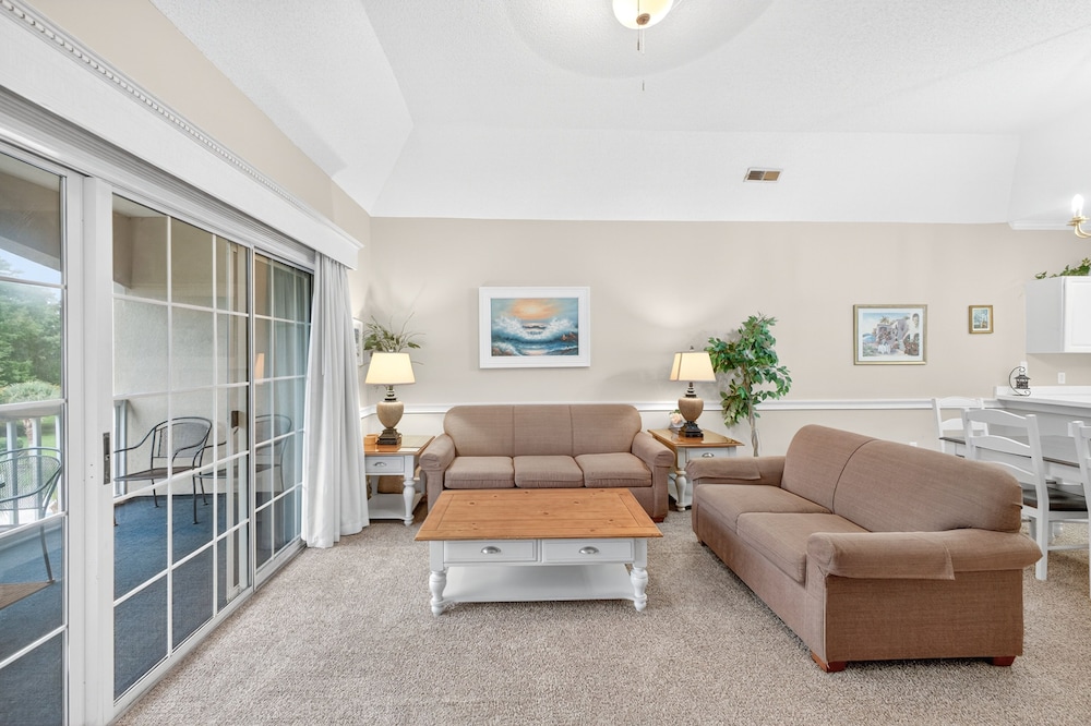 Magnolia Place 4765-303 2 Bedroom Condo