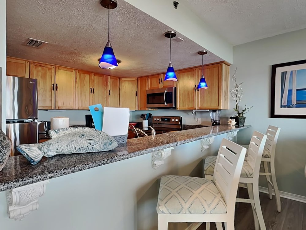 Ocean Breeze West by Southern Vacation Rentals