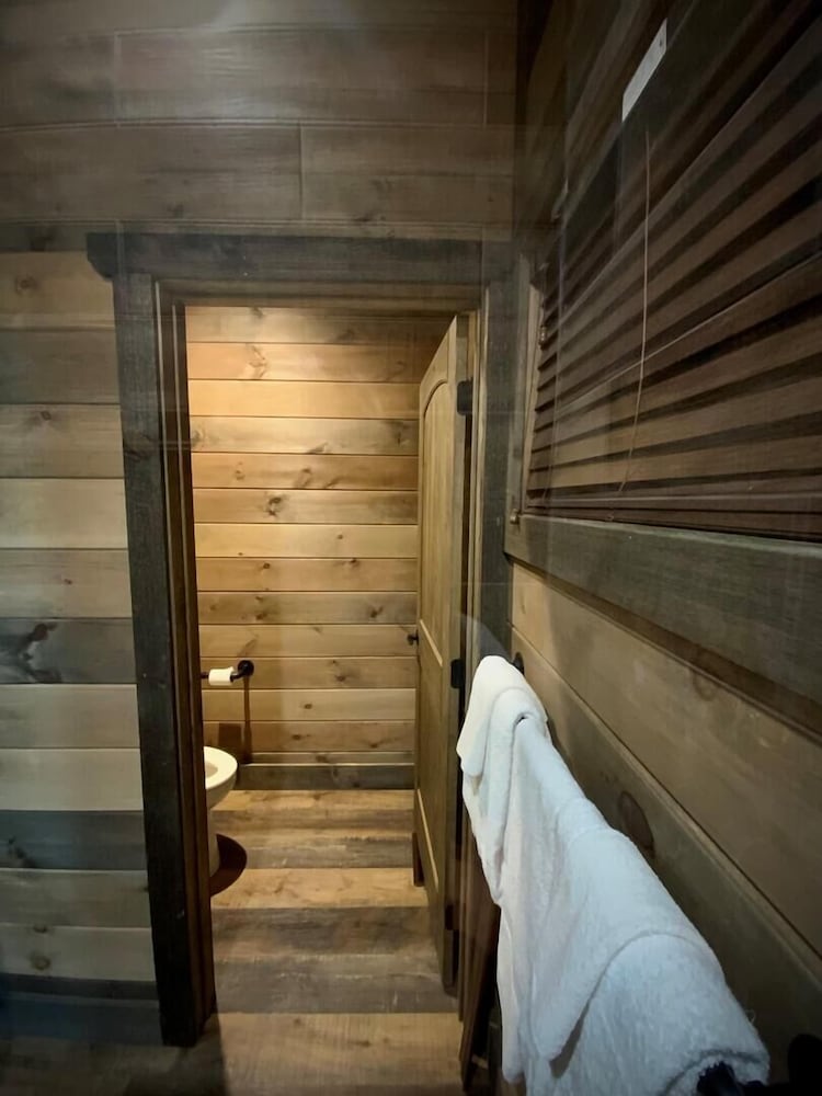 Coal Camp Lodge