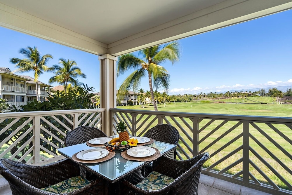 Fairway S Waikoloa A21 2 Bedroom Condo by RedAwning