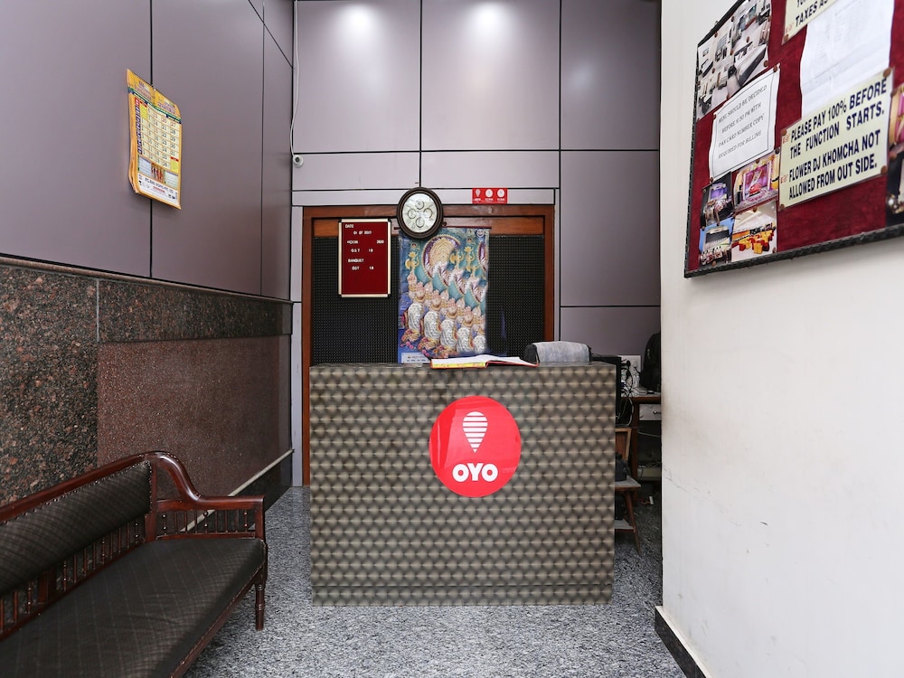 OYO 9377 Prakash Continental