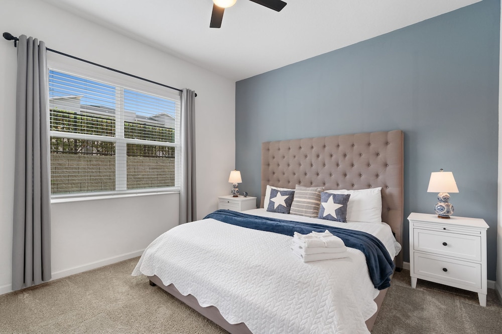 Condo 2bed 2bath Next to Disney w Free Water Park