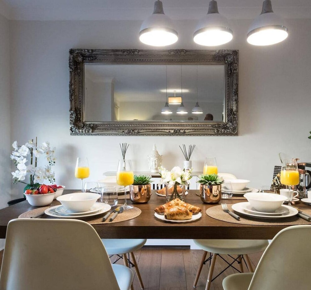 Westbourne Terrace Apartment in London Paddington