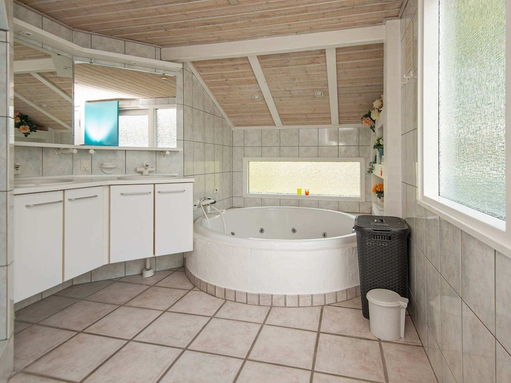 8 Person Holiday Home in Glesborg view 5