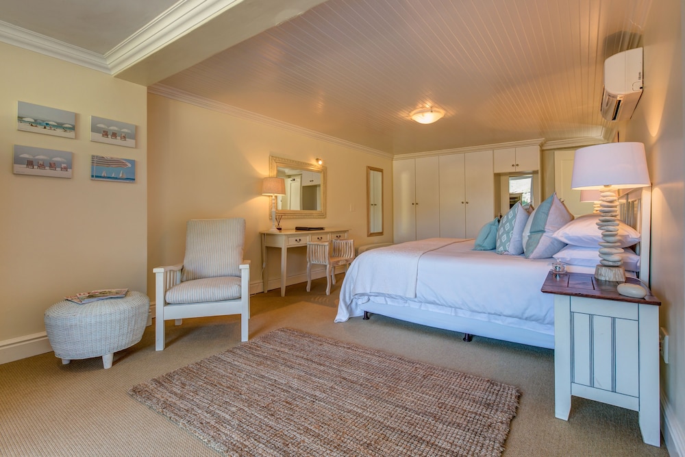 Amanzi Island Boutique Hotel
