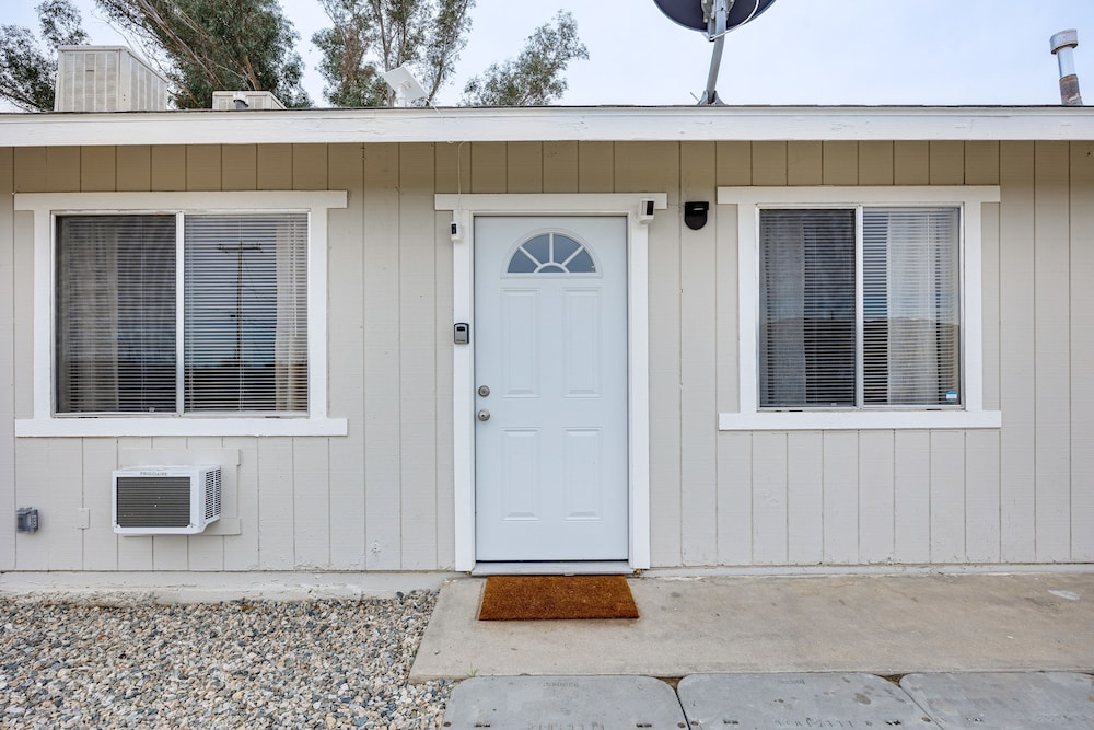 Convenient Joshua Tree Apartment - Walk to Town! in Joshua Tree, US
