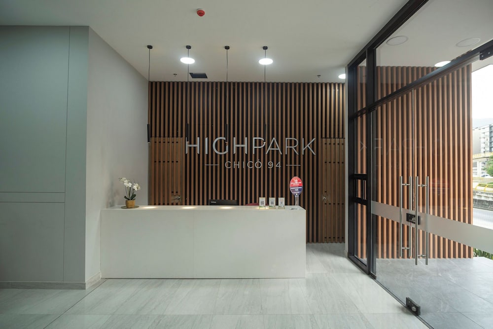 High Park 94 by Jalo