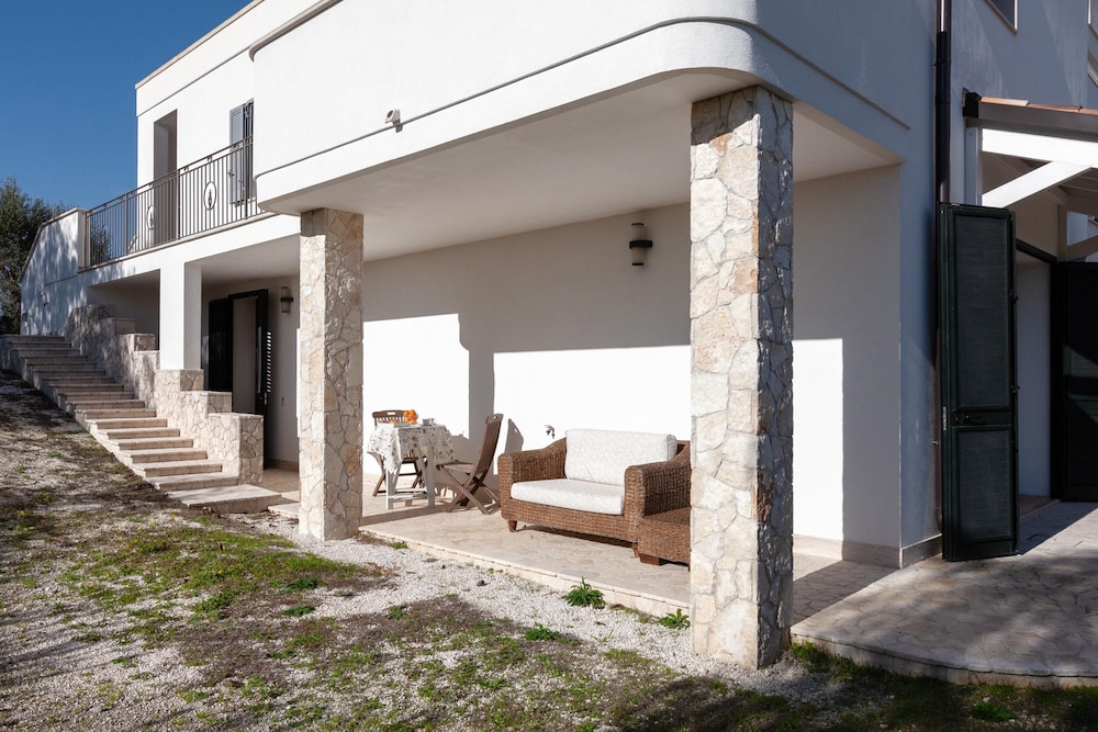 Sunny House Bilo With Pool
