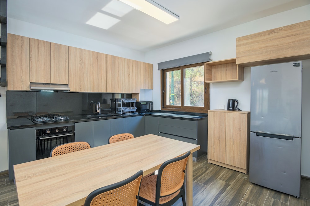 Verve 2BR Apt. by The Valley Kfardebian
