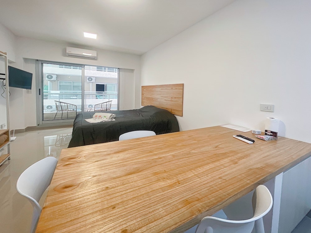 Ayres Suites Moreno