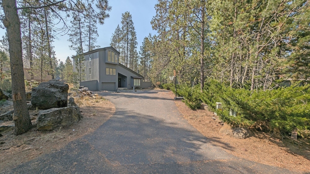 Whistling Swan 8 4 Bedroom Home