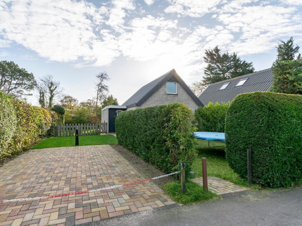 Attractive Holiday Home Near Beach