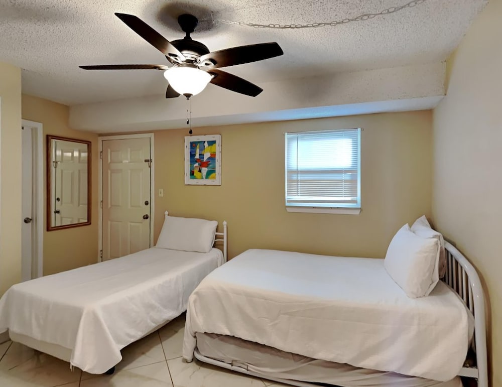 Emerald Isle Fort Walton Beach by Southern Vacation Rentals