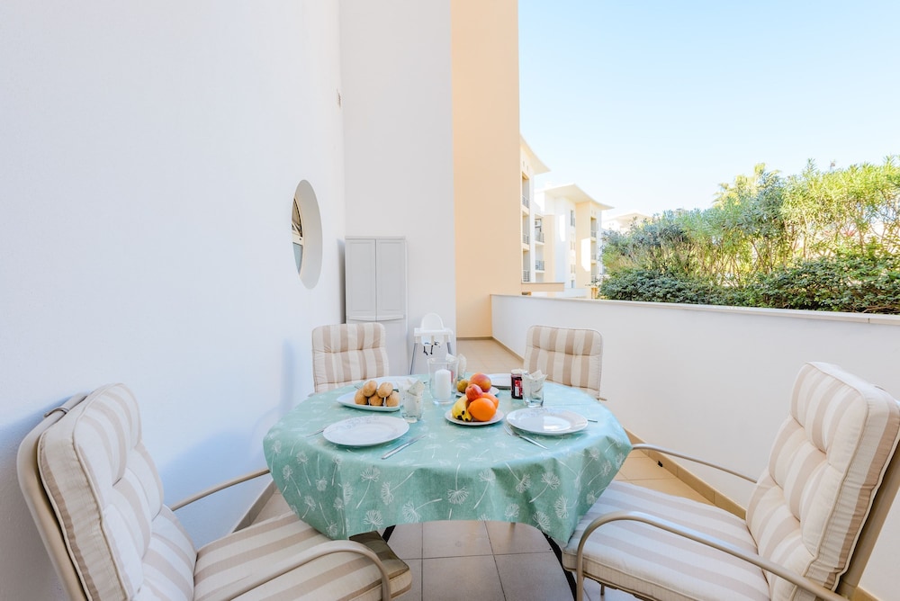 BnB Homes Apartment With Sea View 2 Huge Terraces photo 3