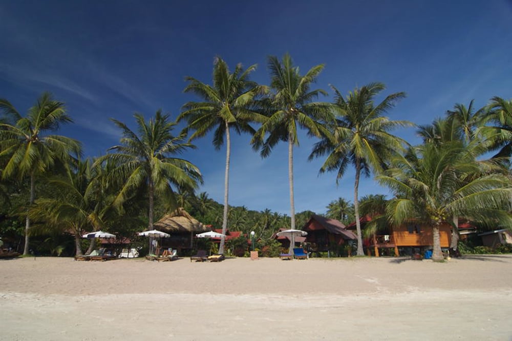 Palm Leaf Resort