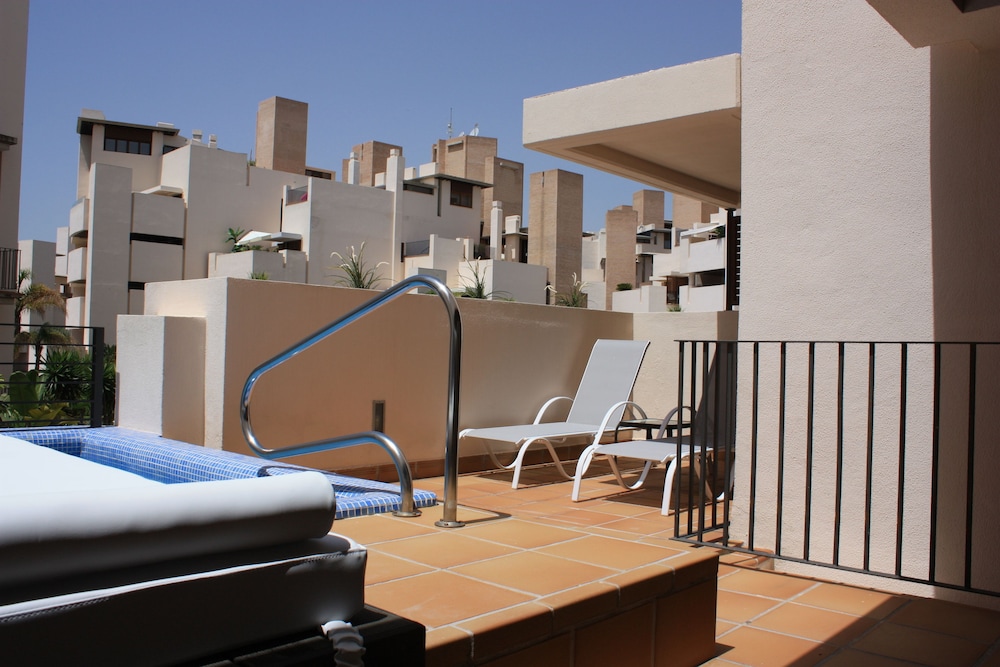 Bahia Boutique Apartments
