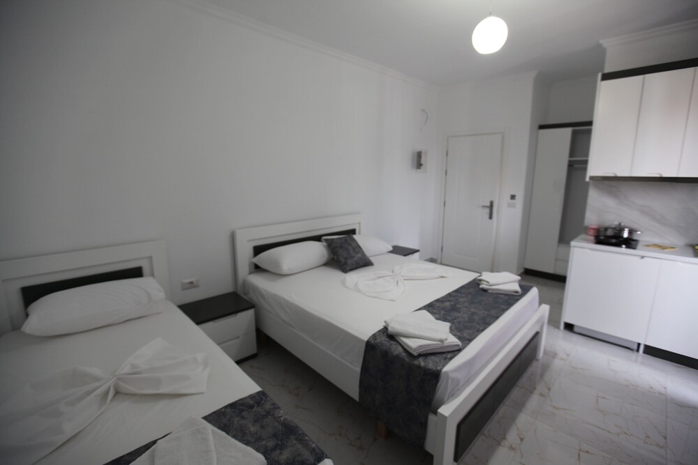 Irdi Aparthotel