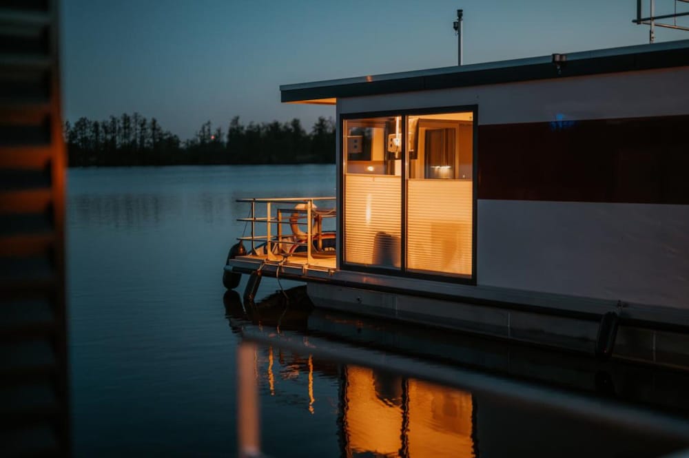 Havel River Houseboat