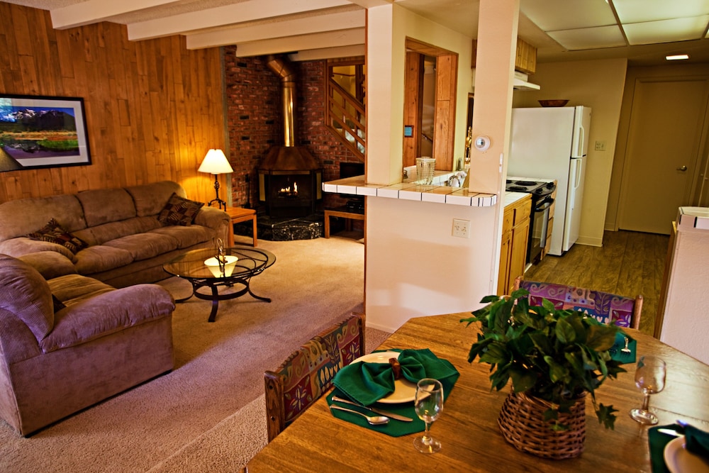 Lake Tahoe Vacations - Heavenly Valley Townhouses - Property Image 18