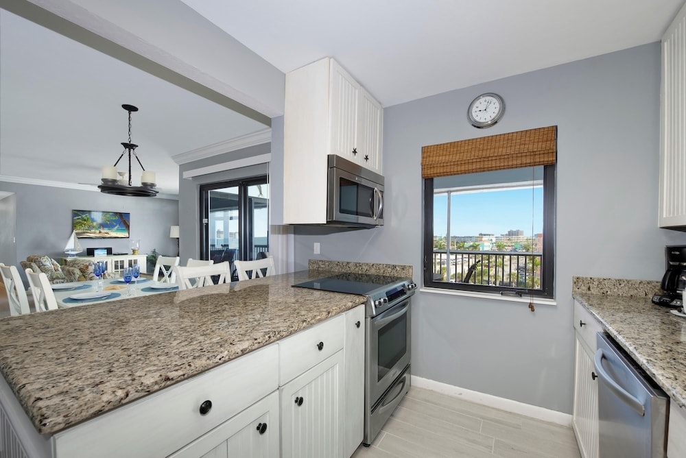 Bel Air Beach Club Penthouse 503