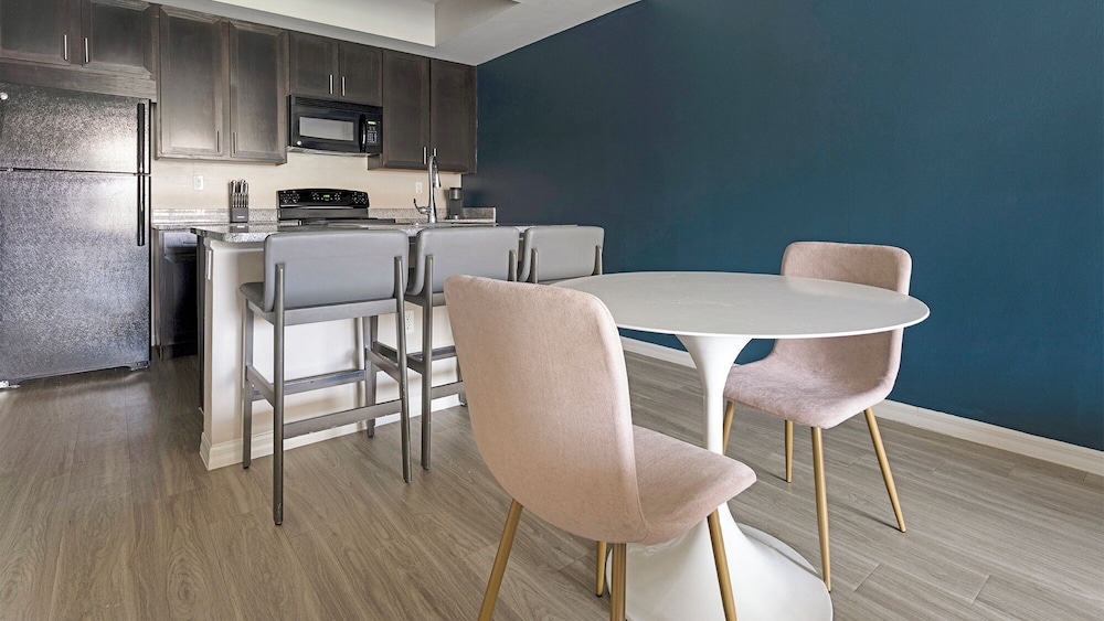 Landing Amazing 1bd, Game Room, Gym