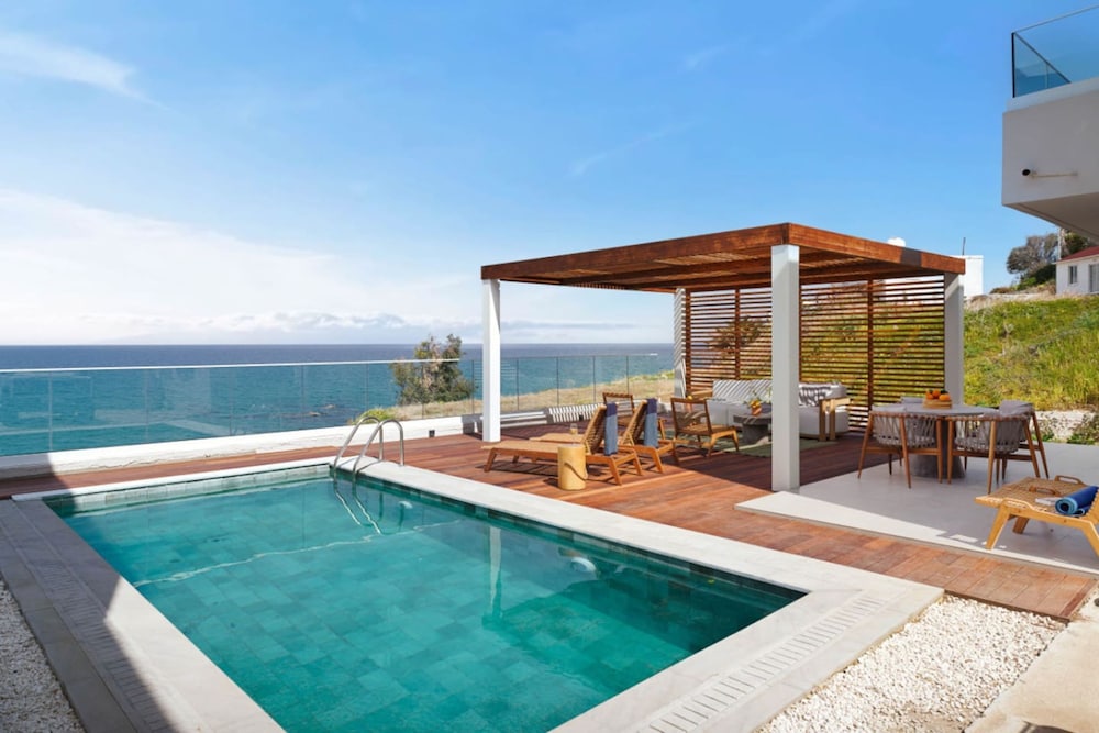 Villa Paradise Coastal Calm at Moonlight Villas