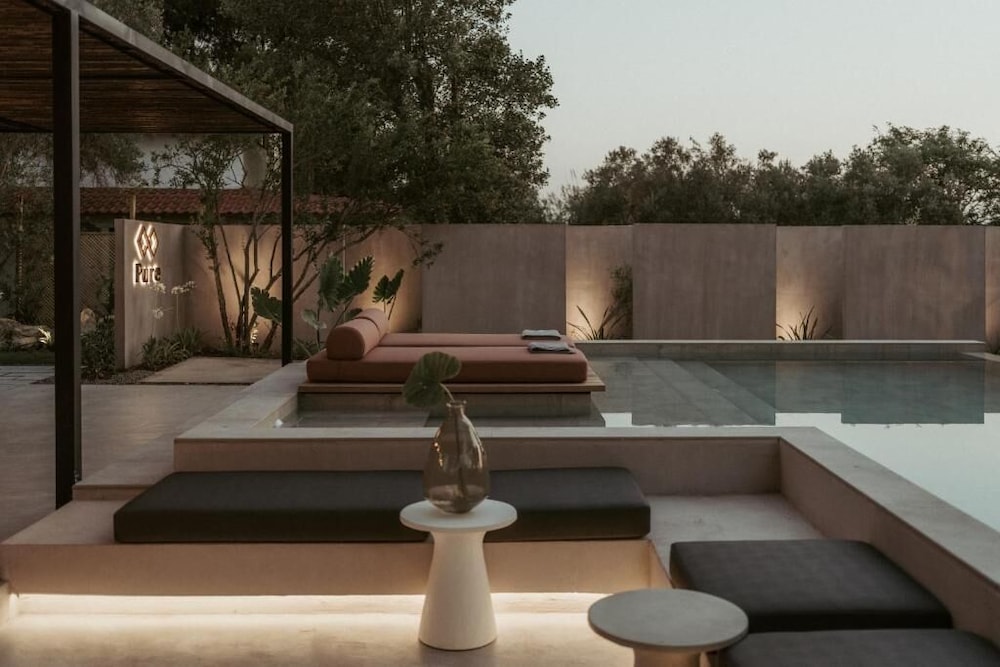 Pure Beachfront Villa with pool