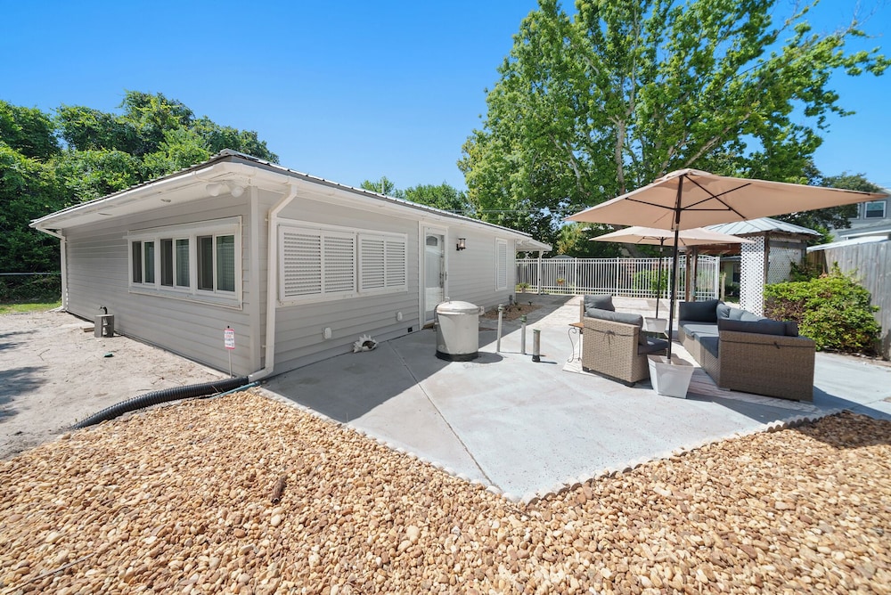 Hideaway Cottage