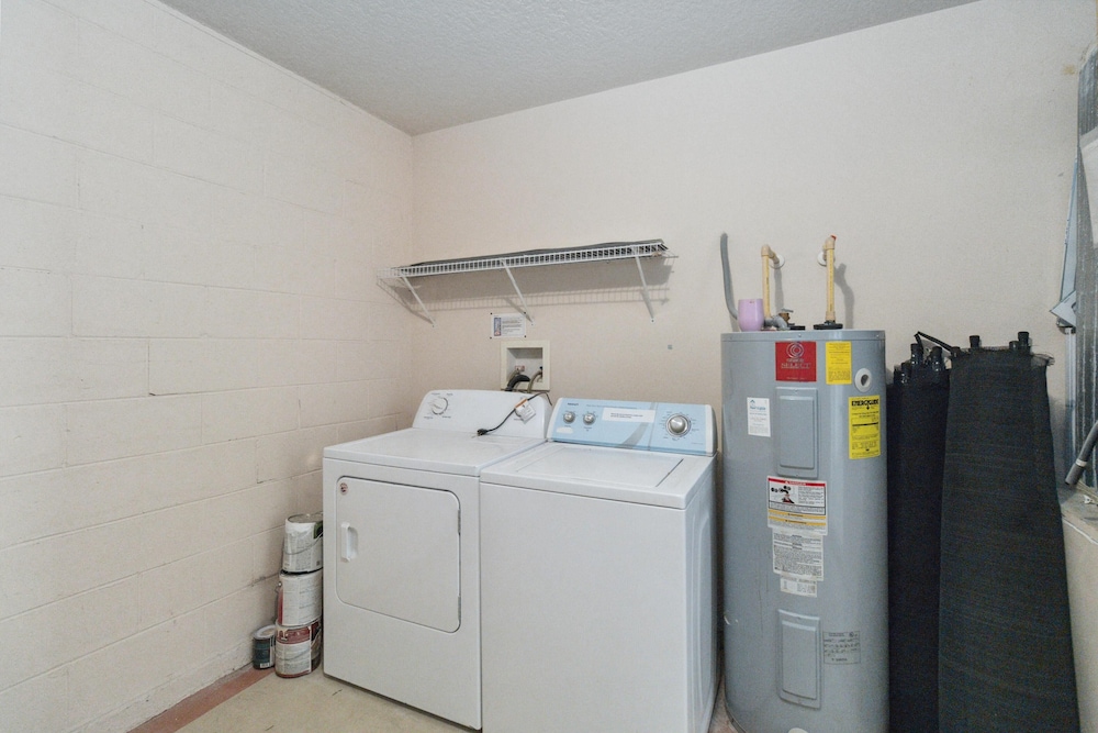 Great Community, Amazing Private Pool, Near Disney! view 5