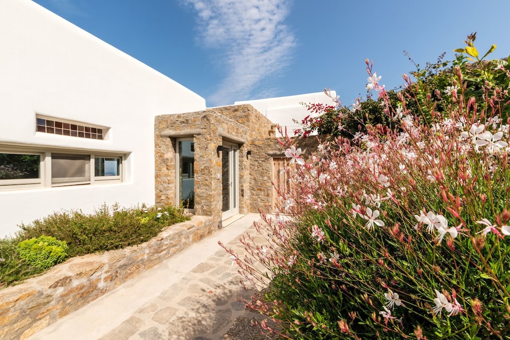 Villa Amra