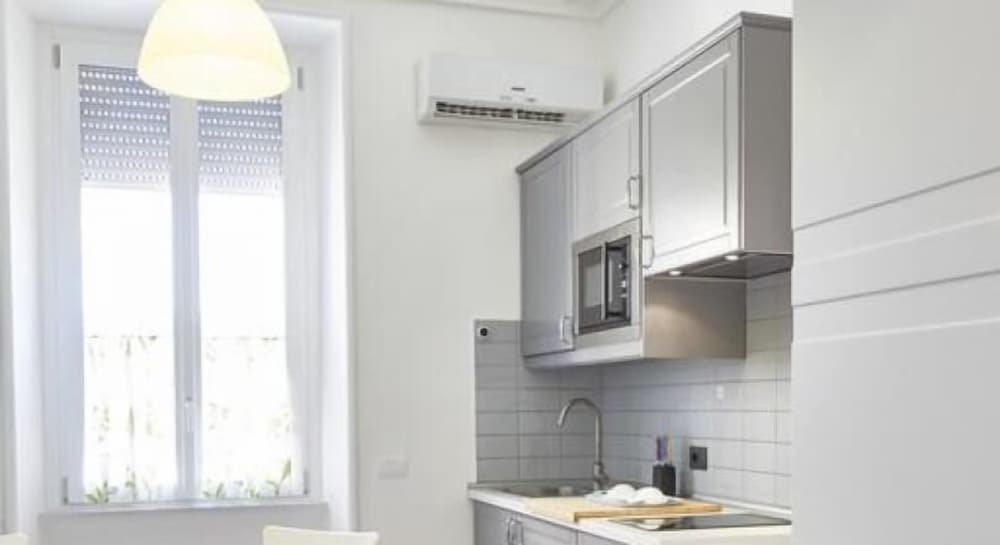 Raffaela's Suite & Rooms