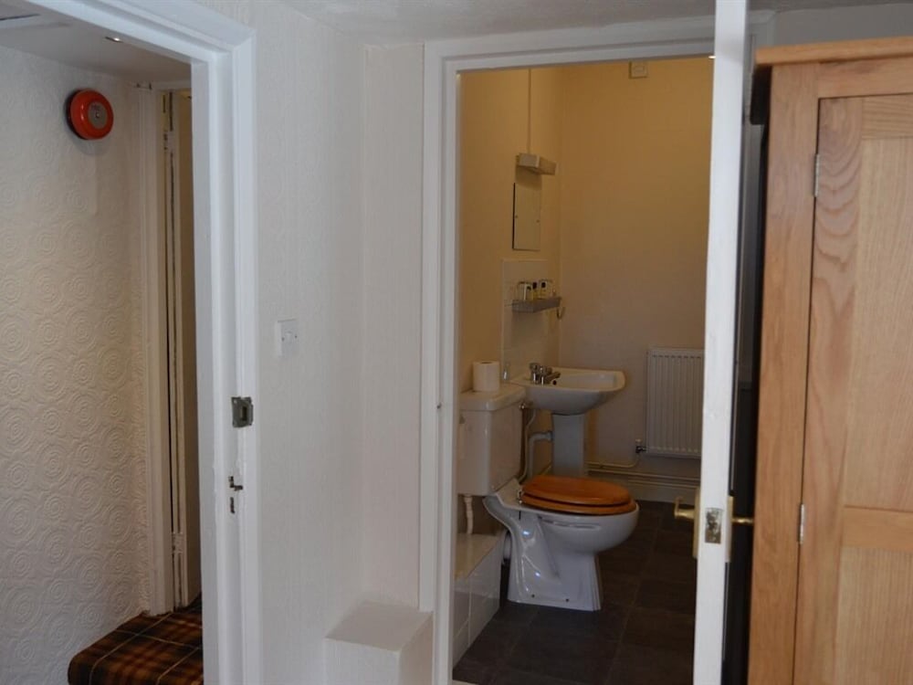 Sudbury Vacations - The Crown Hotel - Property Image 1