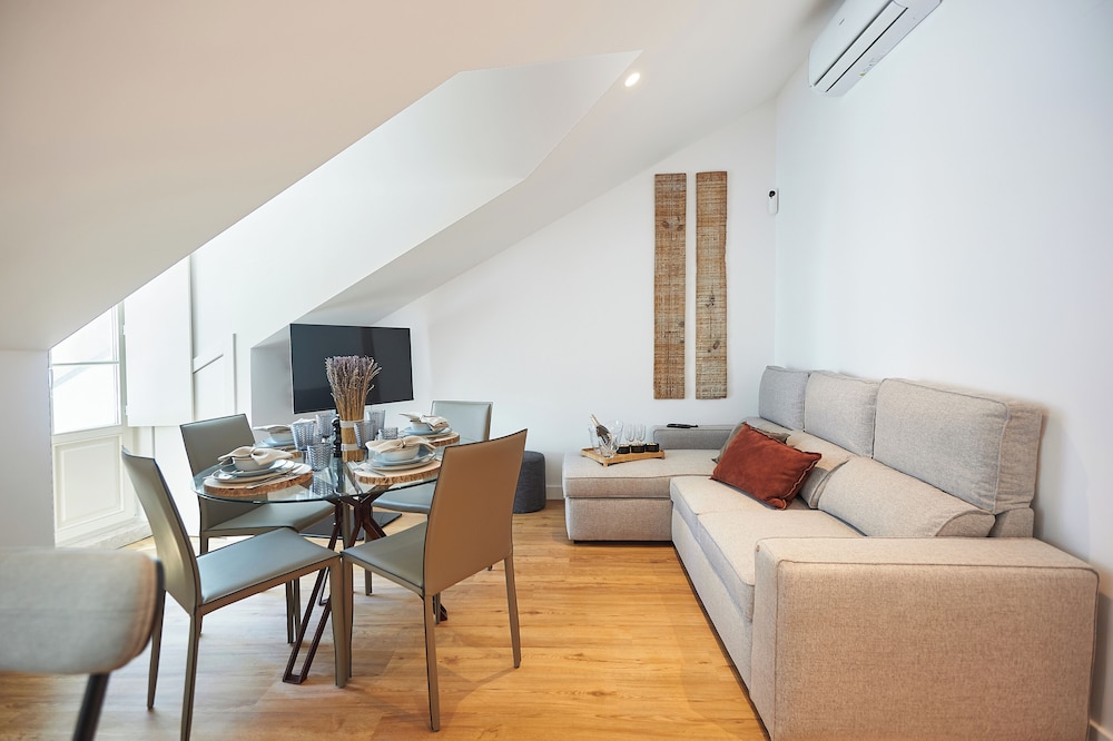 Borealis Lisbon Apartments - Bairro Alto.