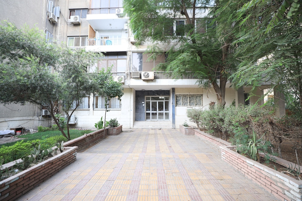 Ivory Petal Bliss 2BR Apt